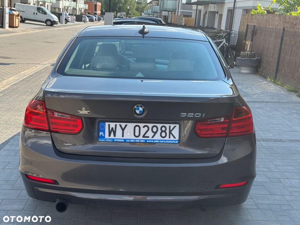 BMW Seria 3 320i Sport-Aut - 5