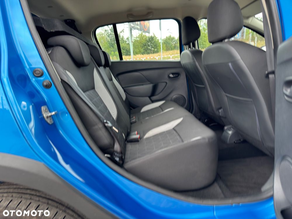 Dacia Sandero 0.9 TCe SL Celebration S&S - 23
