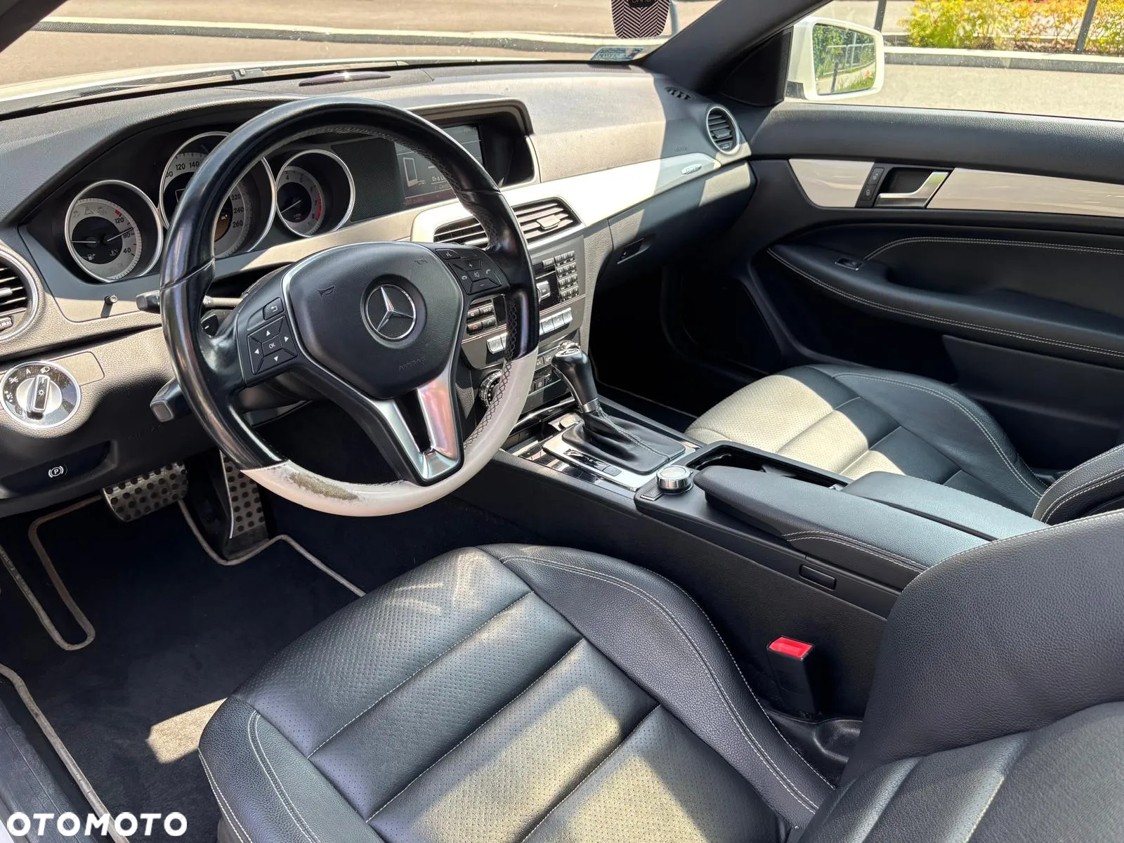 Mercedes-Benz Klasa C 250 Coupe BlueEFFICIENCY 7G-TRONIC Edition 1 - 11