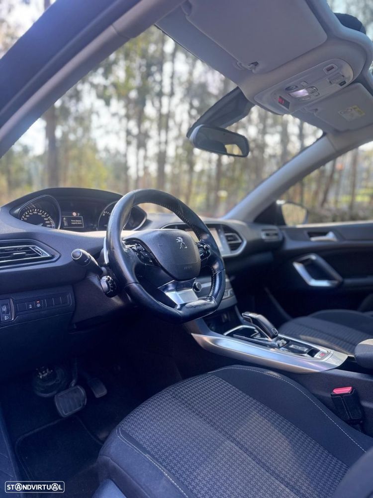 Peugeot 308 SW 1.5 BlueHDi Allure EAT8 - 13