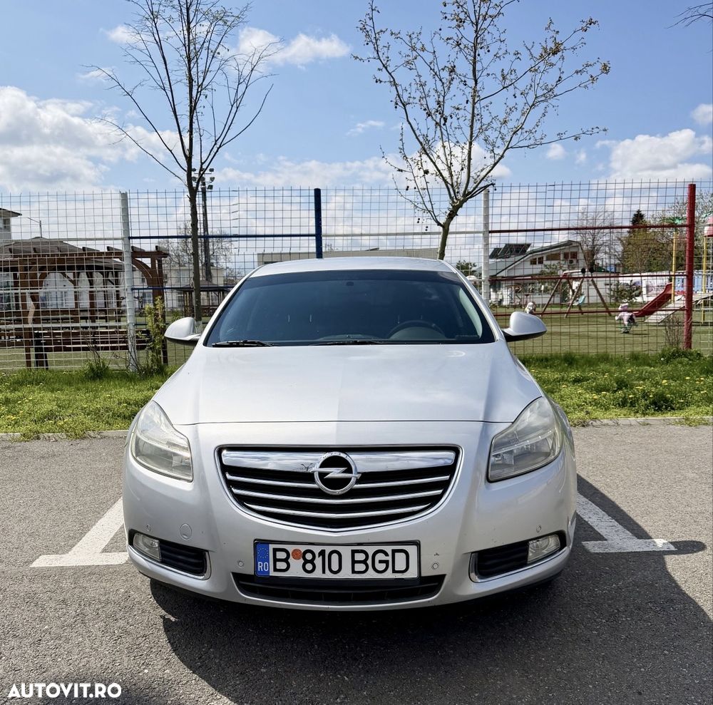 Opel Insignia - 1