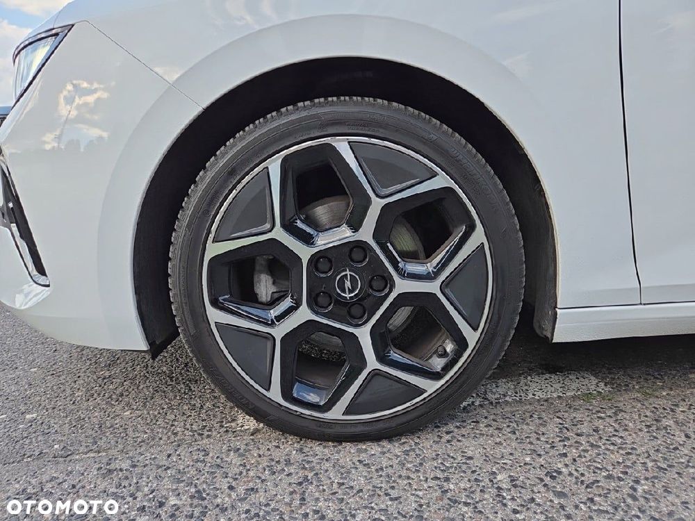 Opel Astra 1.2 T GS S&S - 11
