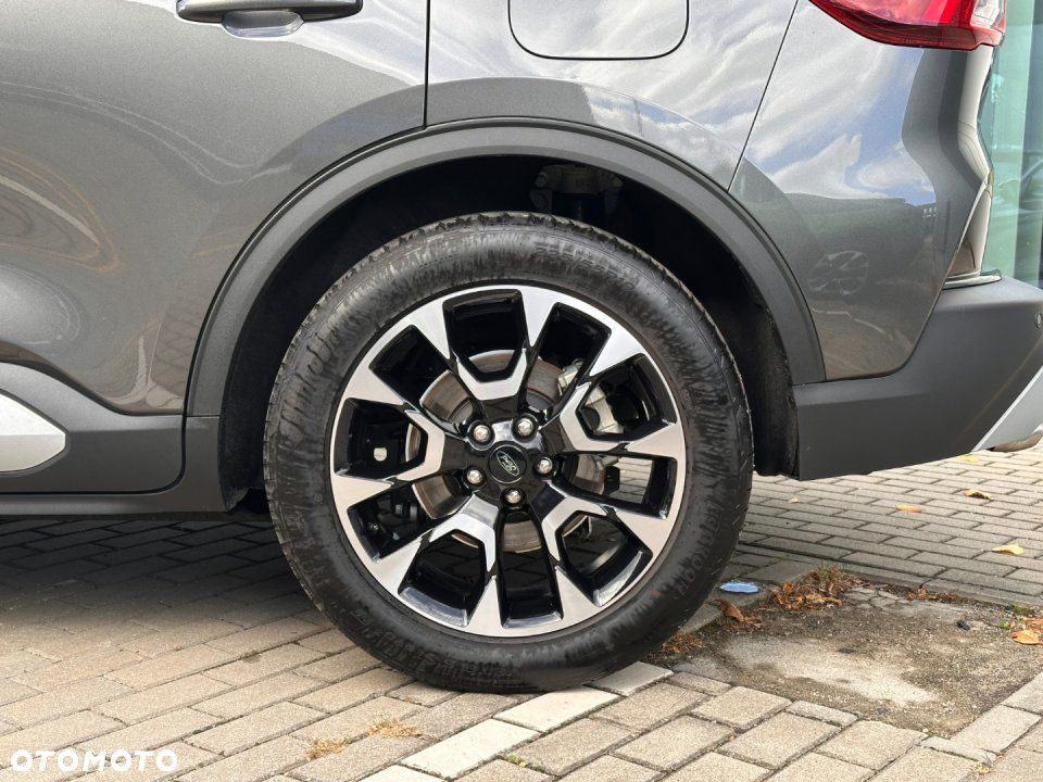 Ford Kuga - 10