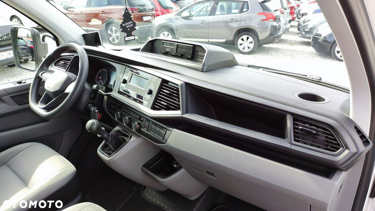 Volkswagen Transporter - 21