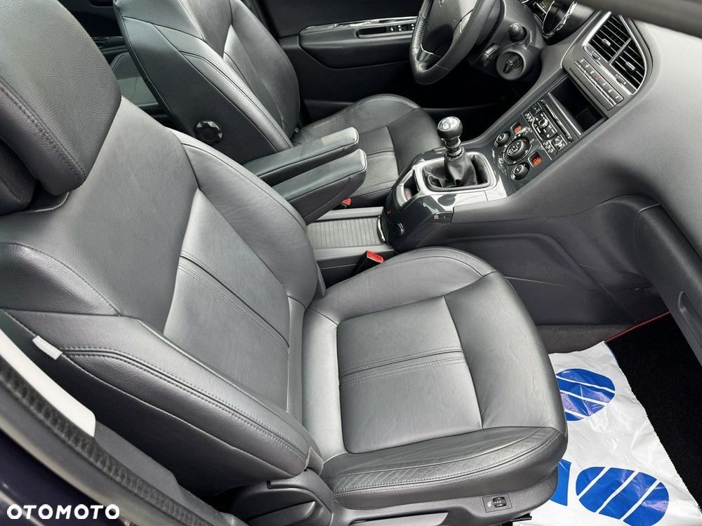 Peugeot 5008 HDI FAP 150 Premium - 16