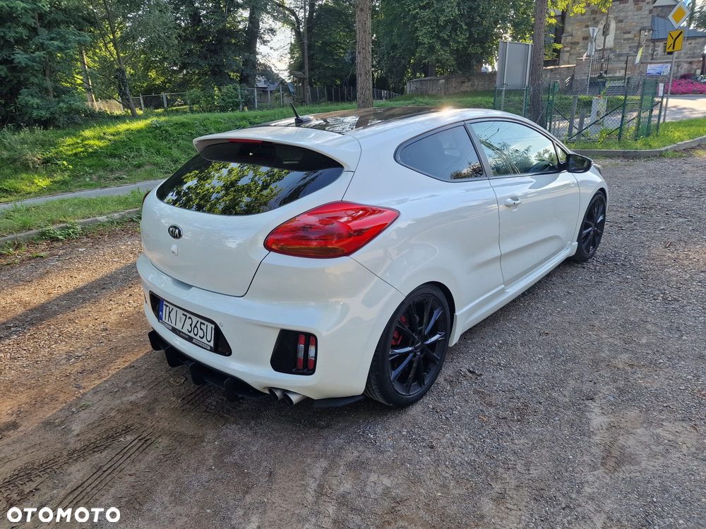 Kia ProCeed 1.6 T-GDI GT L - 9