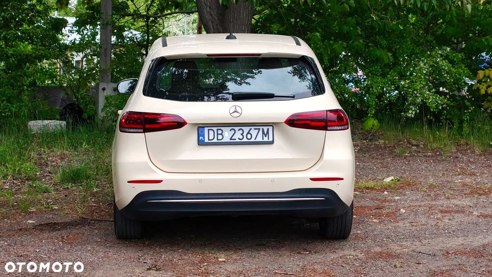 Mercedes-Benz Klasa B 180 d 7G-DCT Edition 2020 - 3