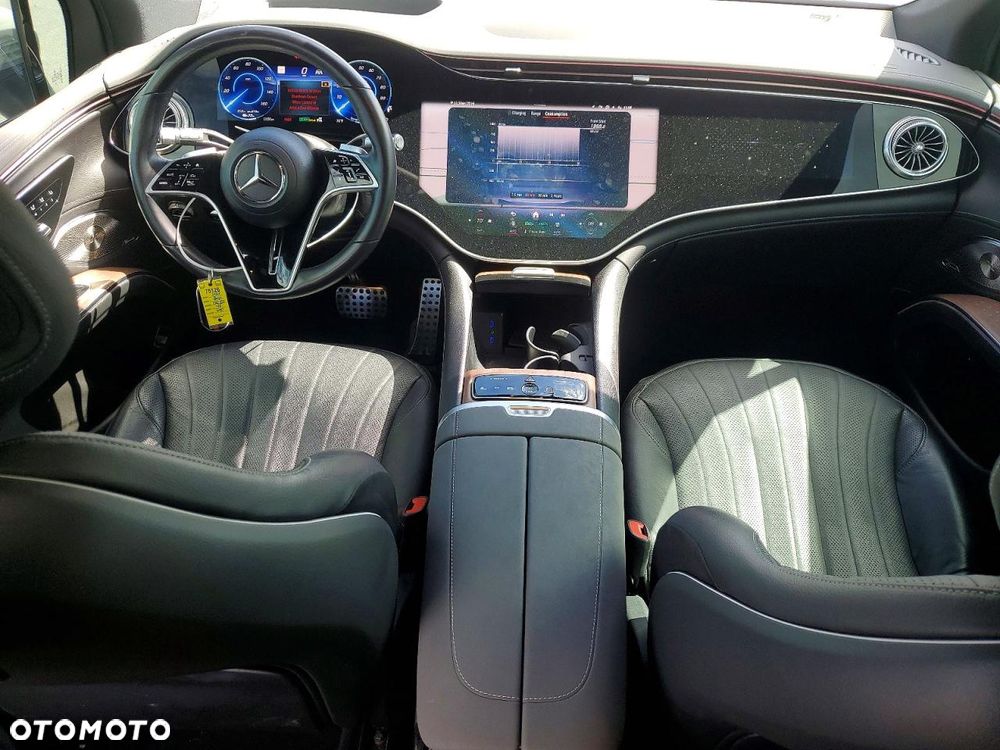 Mercedes-Benz EQS 680 SUV - 9