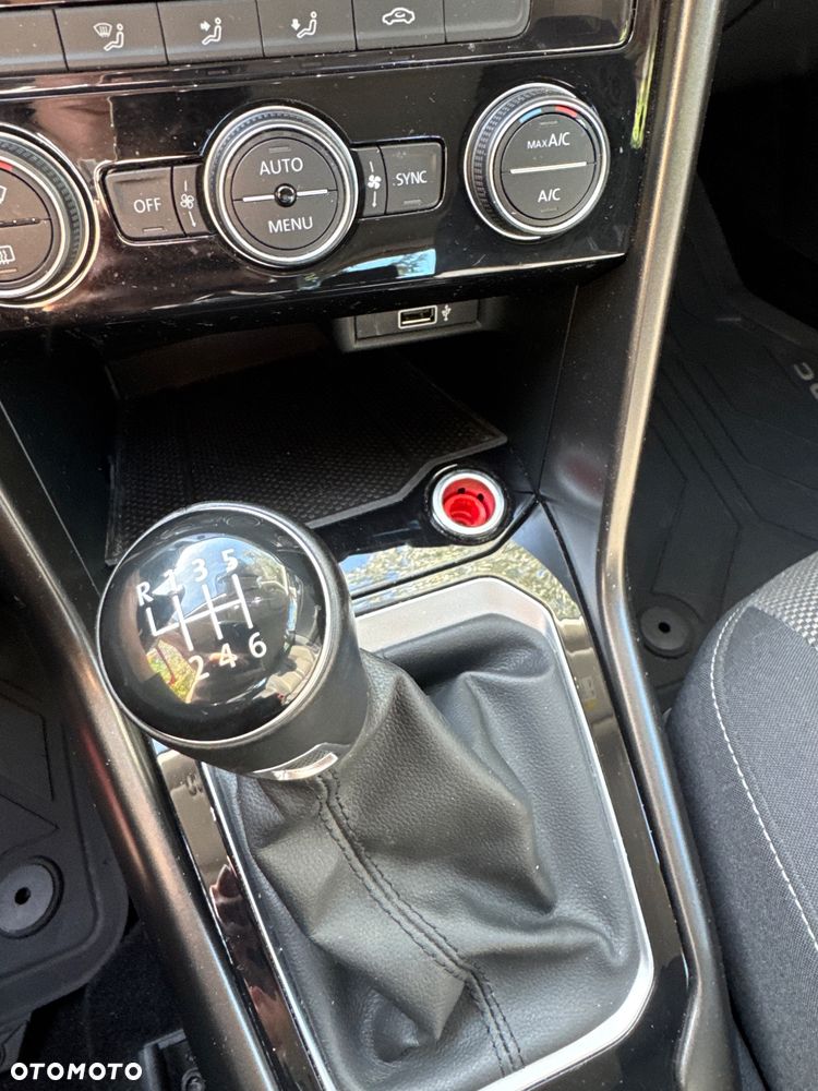 Volkswagen T-Roc 1.0 TSI OPF - 18