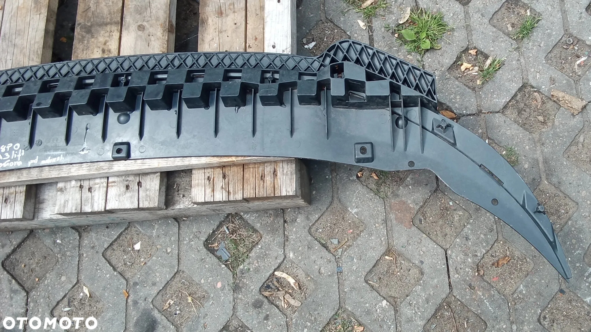 Audi A3 8P Lift osłona pod zderzak hokej dokładka zderzaka 8P0807233 - 2