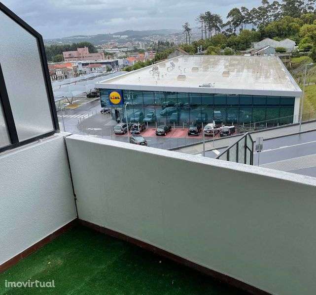 ALUGUER - Apartamento T1+1 - Av. Fernão de Magalhães - Grande imagem: 3/12