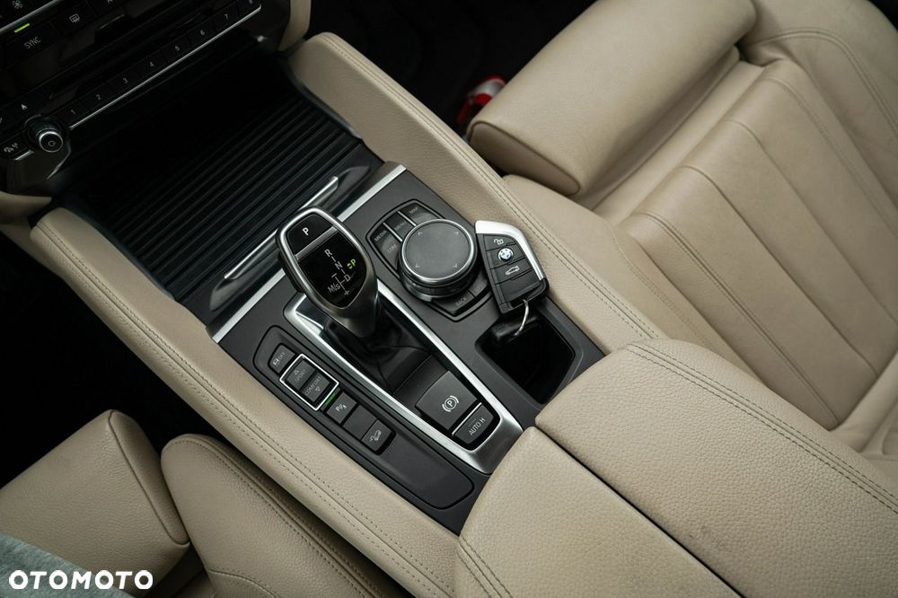 BMW X6 - 24