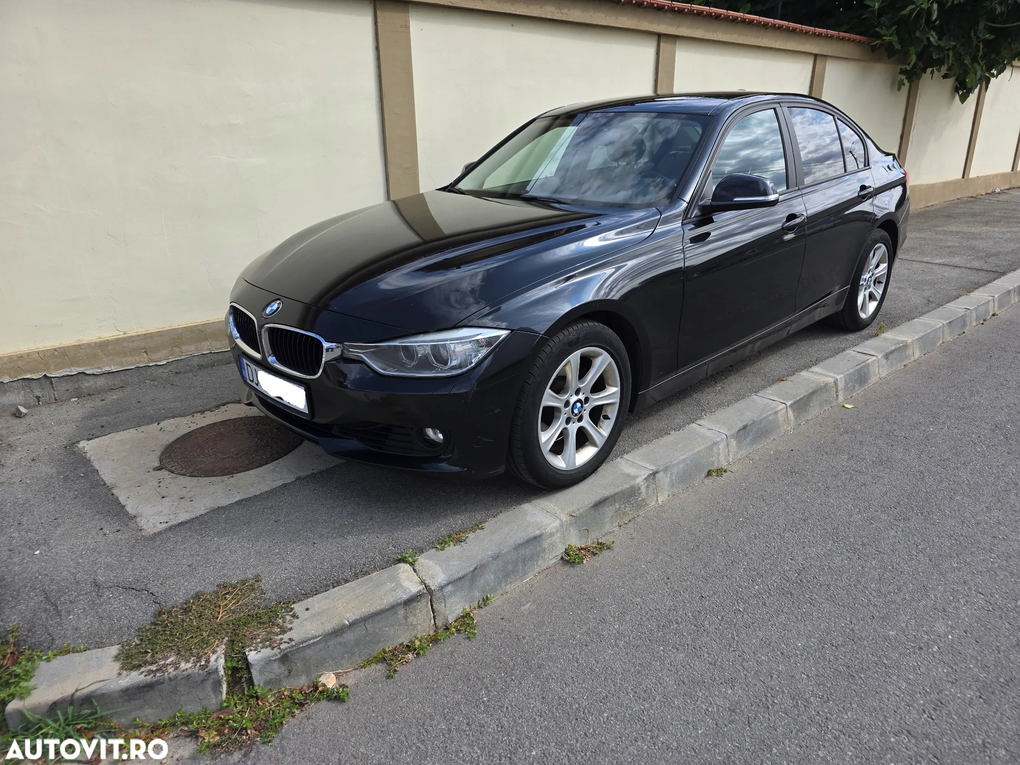BMW Seria 3 328i xDrive Aut. - 4