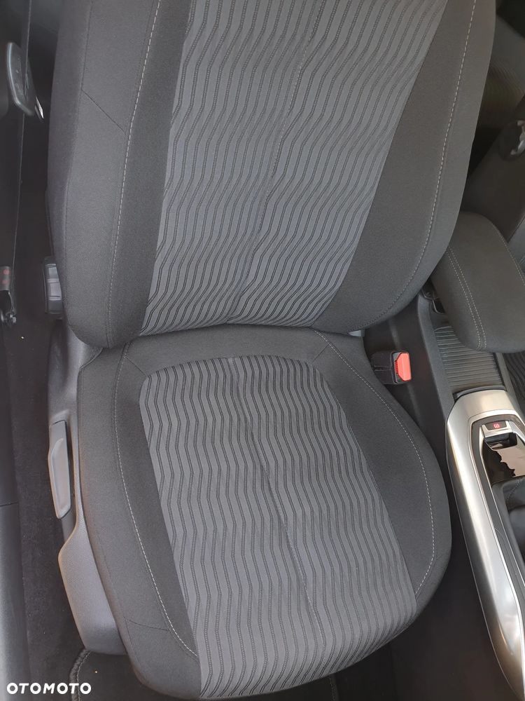 Peugeot 308 2.0 HDi Allure - 32
