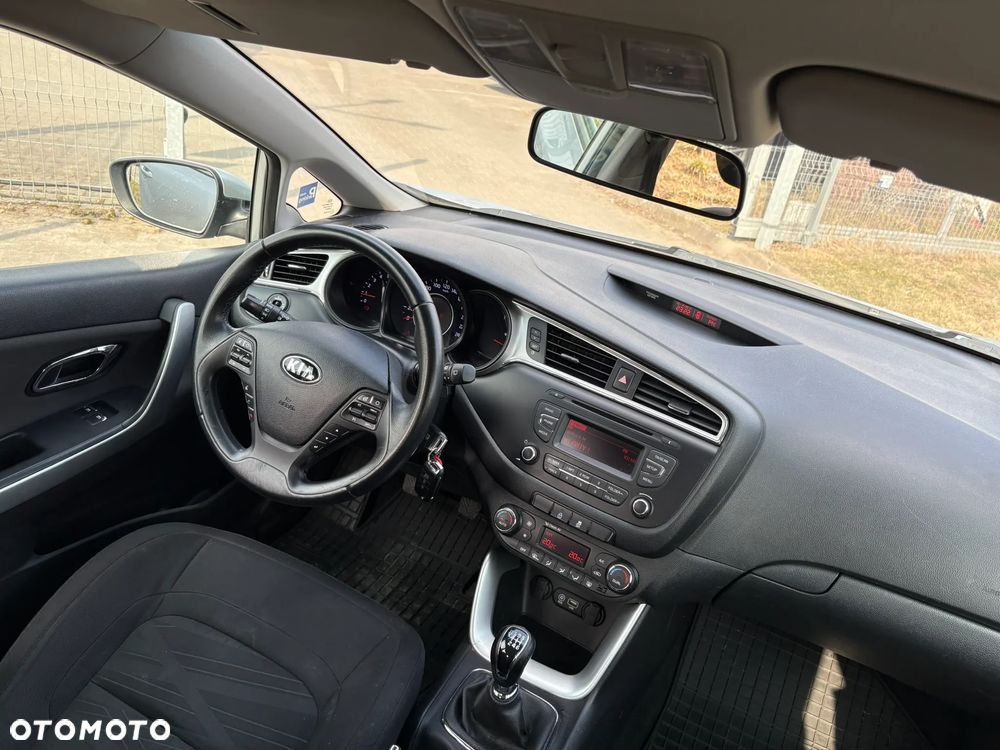 Kia Ceed 1.6 CRDi M - 22