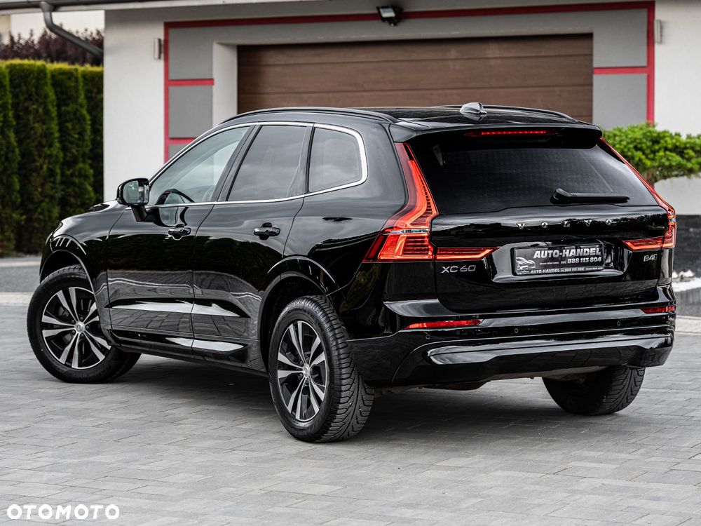 Volvo XC 60 B4 D AWD Geartronic Momentum Pro - 21