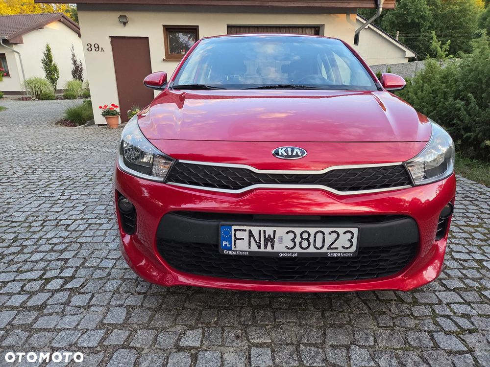 Kia Rio 1.2 L - 2
