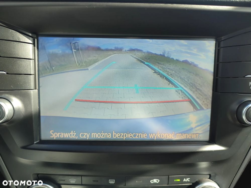 Toyota Avensis 2.0 D-4D Prestige - 14