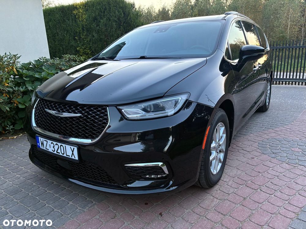 Chrysler Pacifica - 21