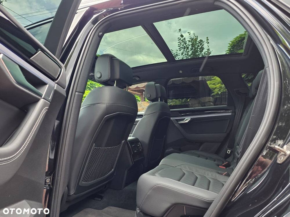 Volkswagen Touareg - 27