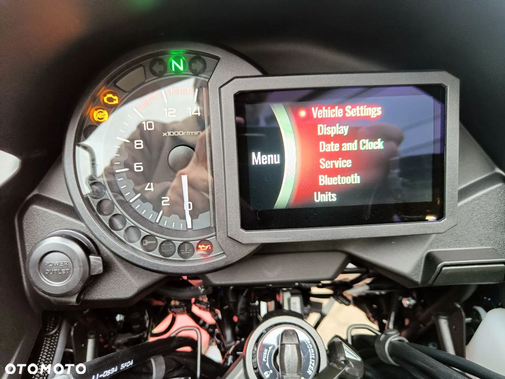 Kawasaki Versys 1000 - 10