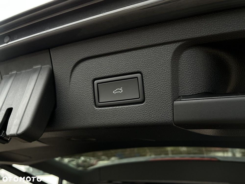 Volkswagen Touran - 35