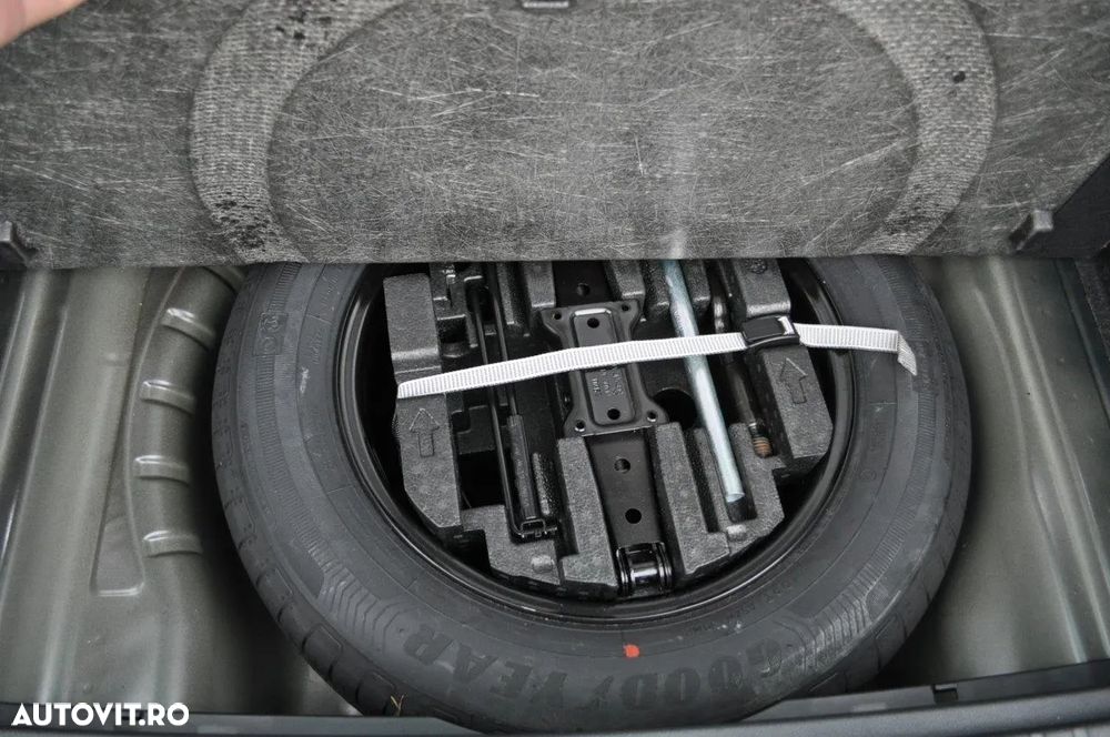 Skoda Octavia 2.0 TDI DSG First Edition - 39