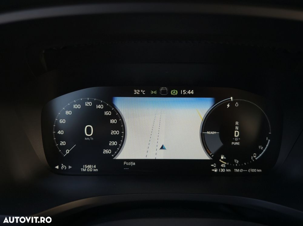 Volvo V60 T6 AWD Twin Engine Geartronic Momentum Pro - 34