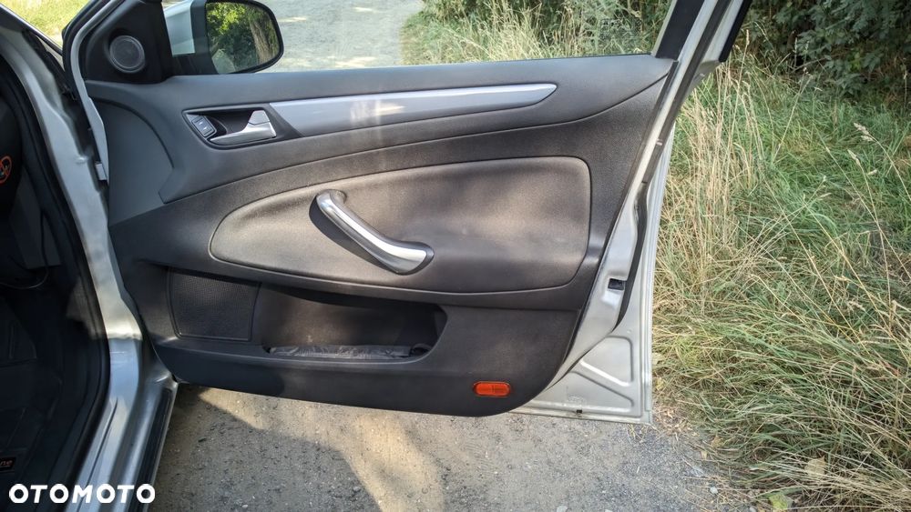 Ford Mondeo Turnier 2.0 TDCi Trend - 21