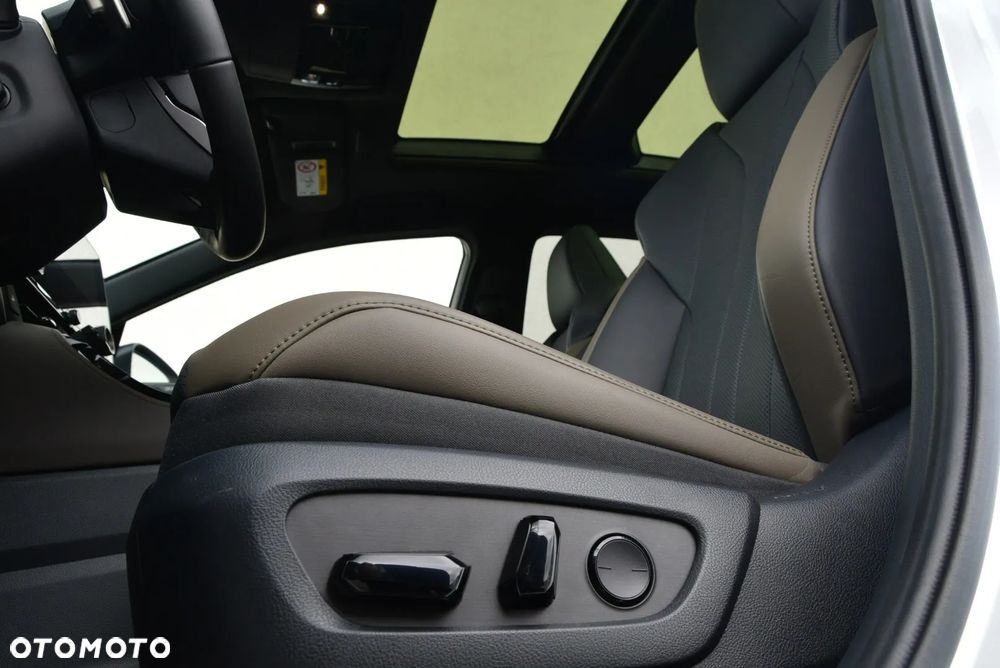 Lexus NX 350h Overtrail AWD - 8