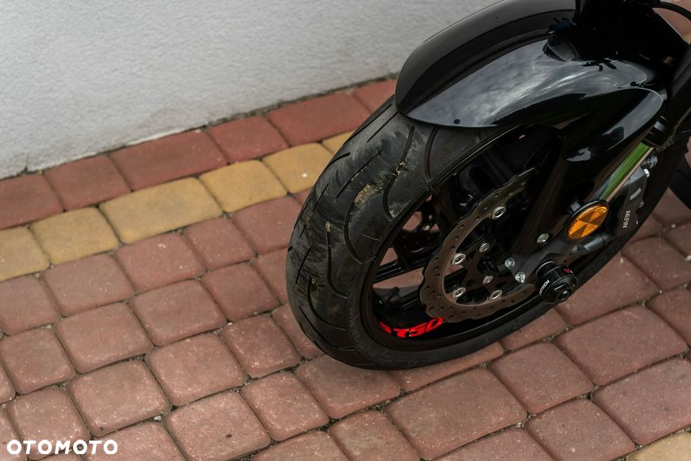 Suzuki GSX - 9