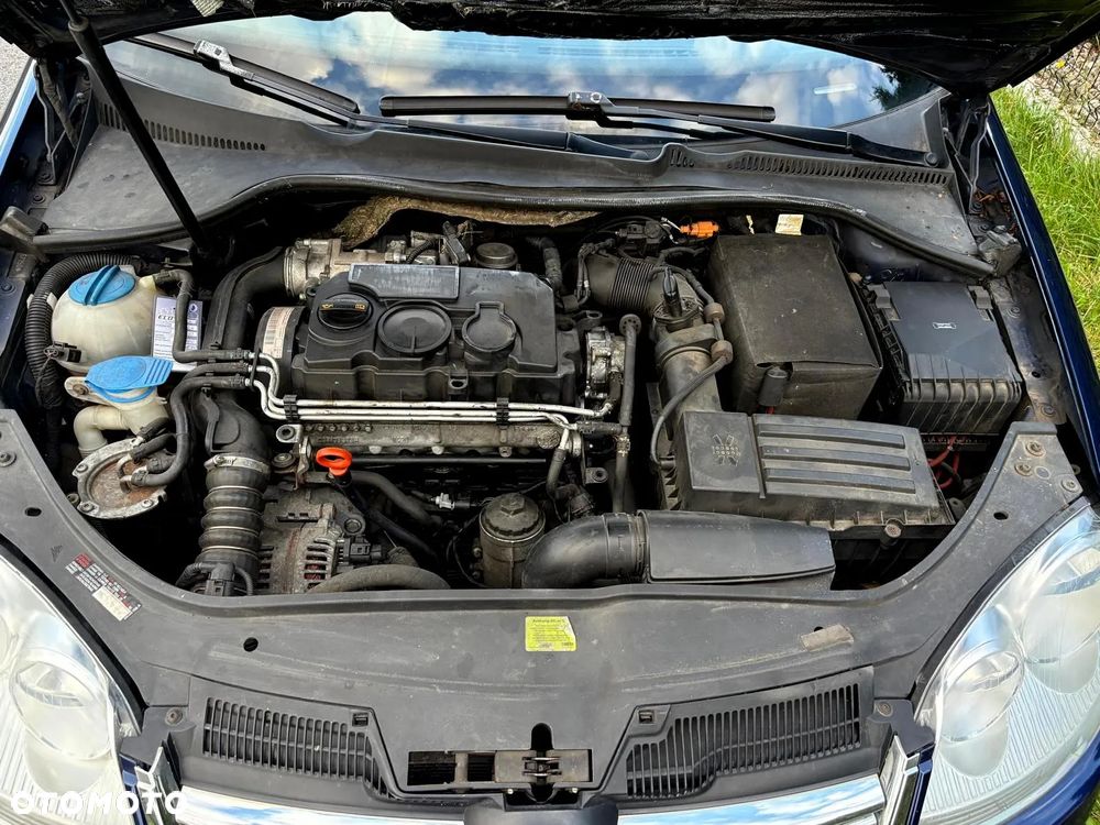 Volkswagen Golf - 10