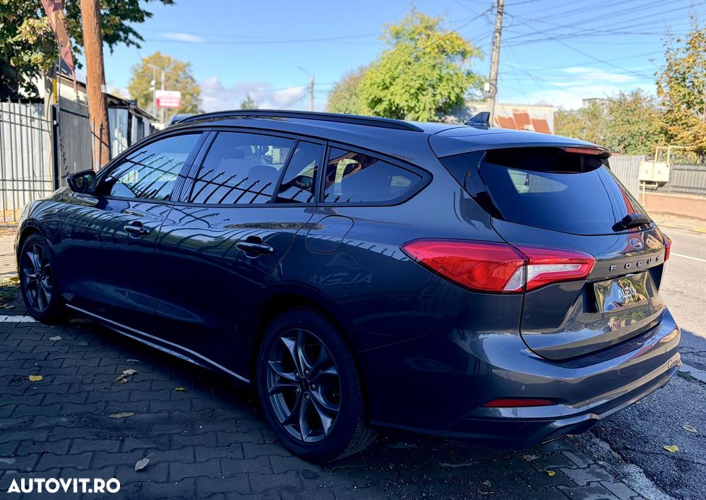 Ford Focus - 4
