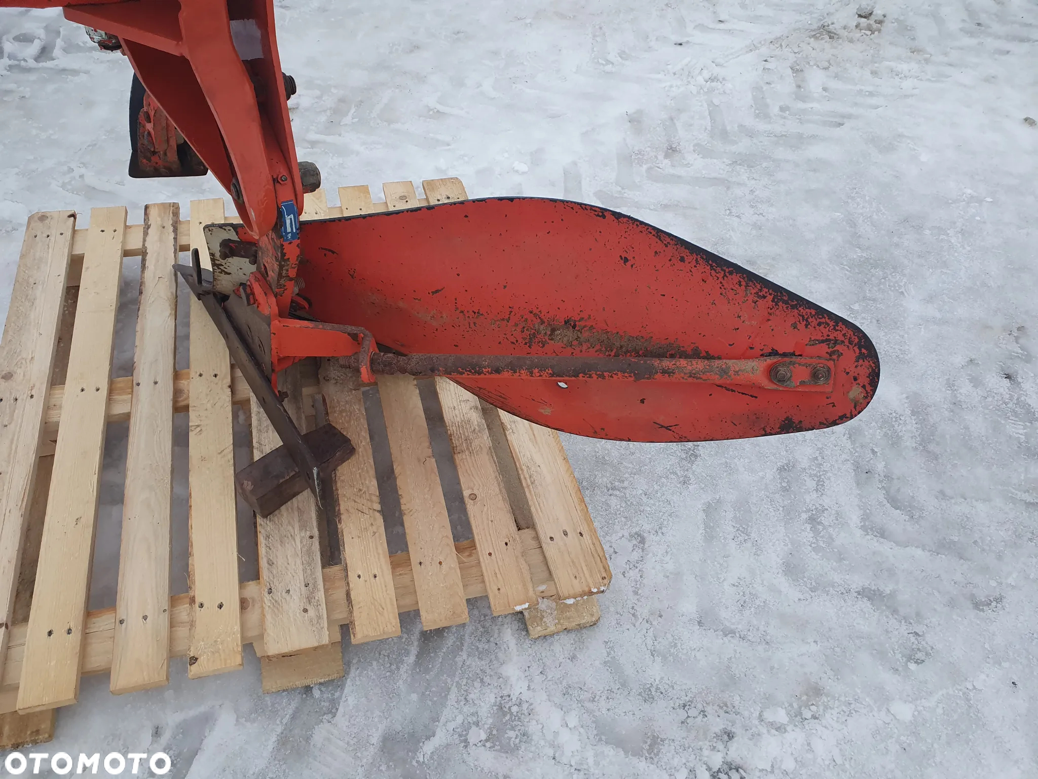 Pług KUHN dodatkowy korpus - 8