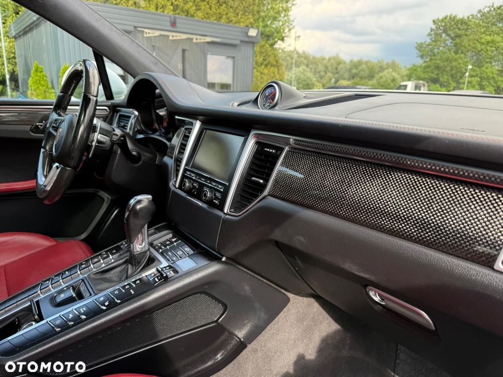 Porsche Macan Turbo PDK - 17