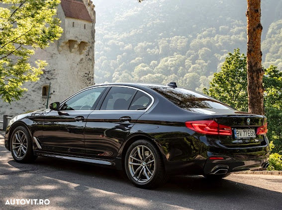 BMW Seria 5 530d xDrive AT - 13
