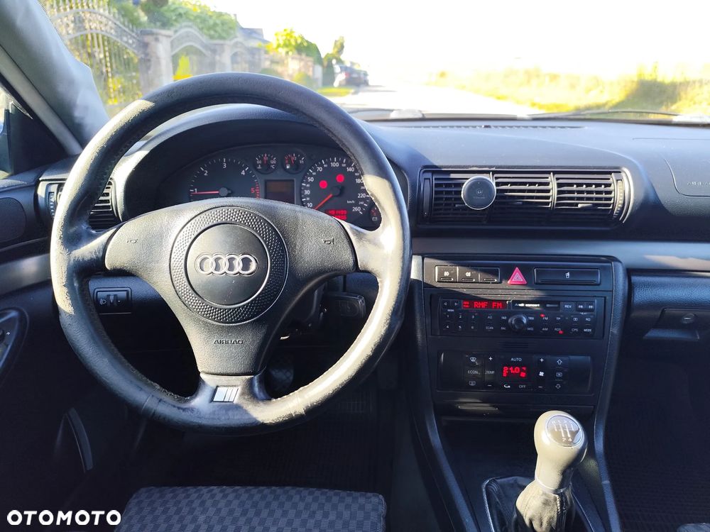 Audi A4 Avant 1.9 TDI - 13