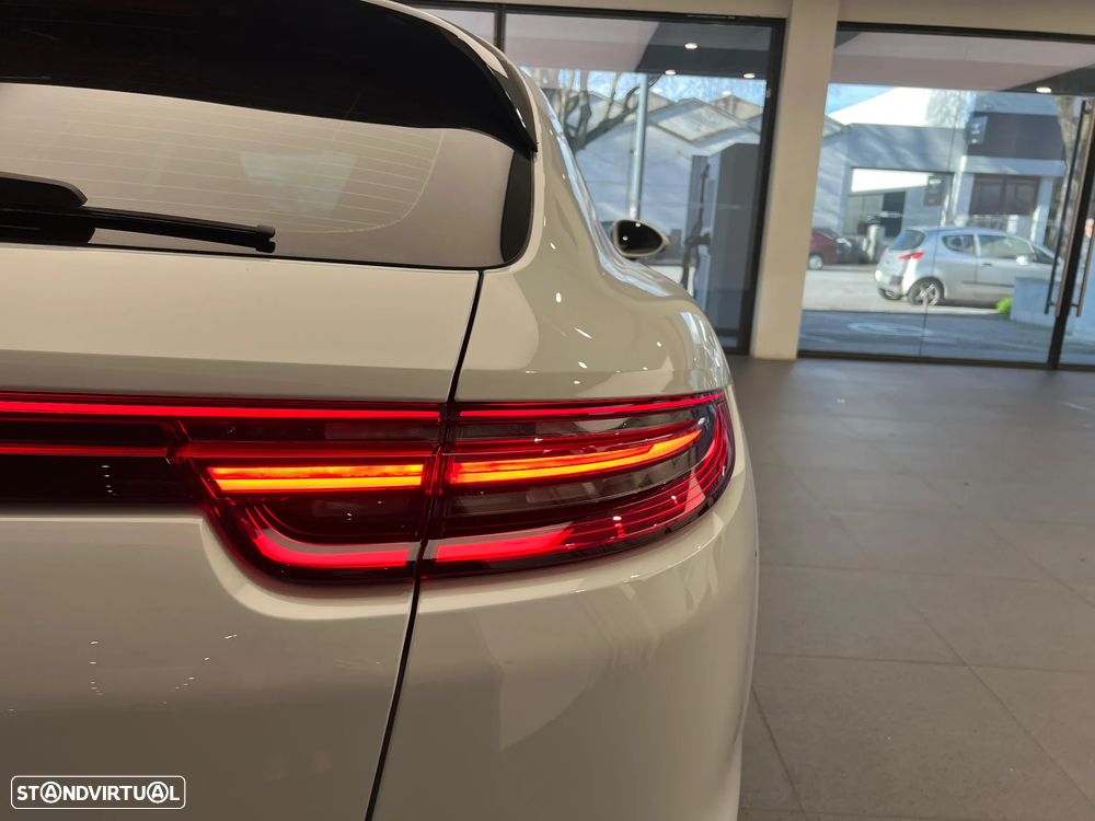 Porsche Panamera Sport Turismo 4 E-Hybrid - 7