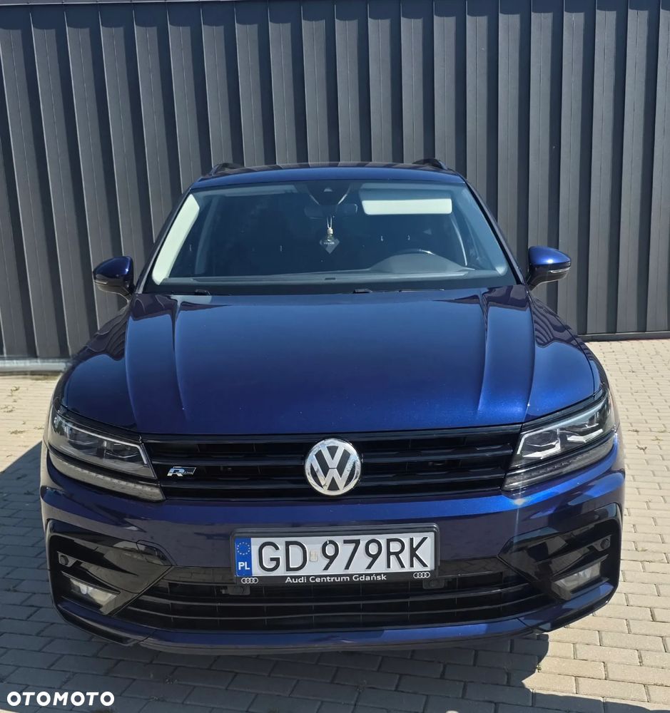 Volkswagen Tiguan - 1
