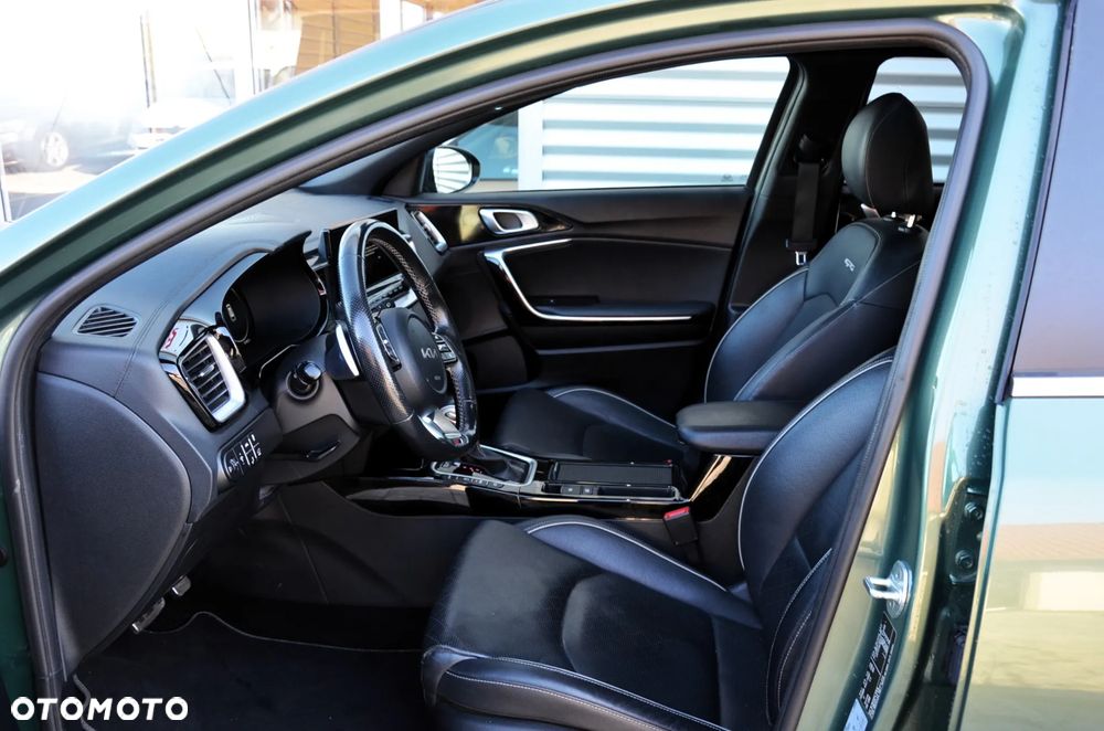 Kia Ceed 1.5 T-GDI DCT7 OPF GT Line - 25