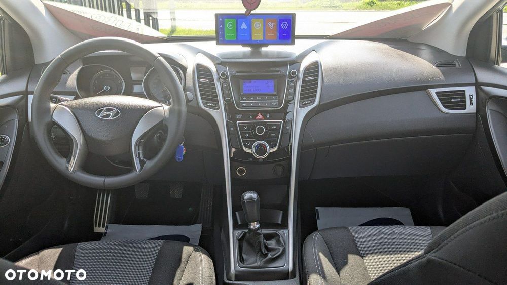 Hyundai i30 - 23