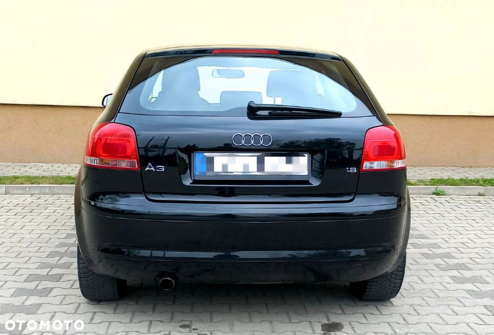 Audi A3 3-drzwiowe 1.6 Ambition - 5
