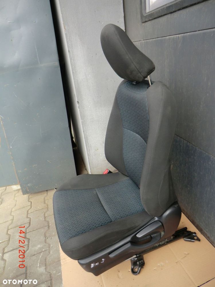 TOYOTA YARIS III 12-18 5D FOTELE PRZÓD  TYŁ KOMPLET EUROPA - 6
