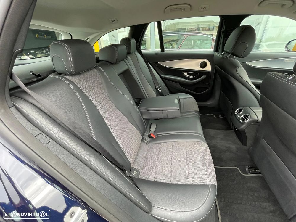 Mercedes-Benz E 220 - 14