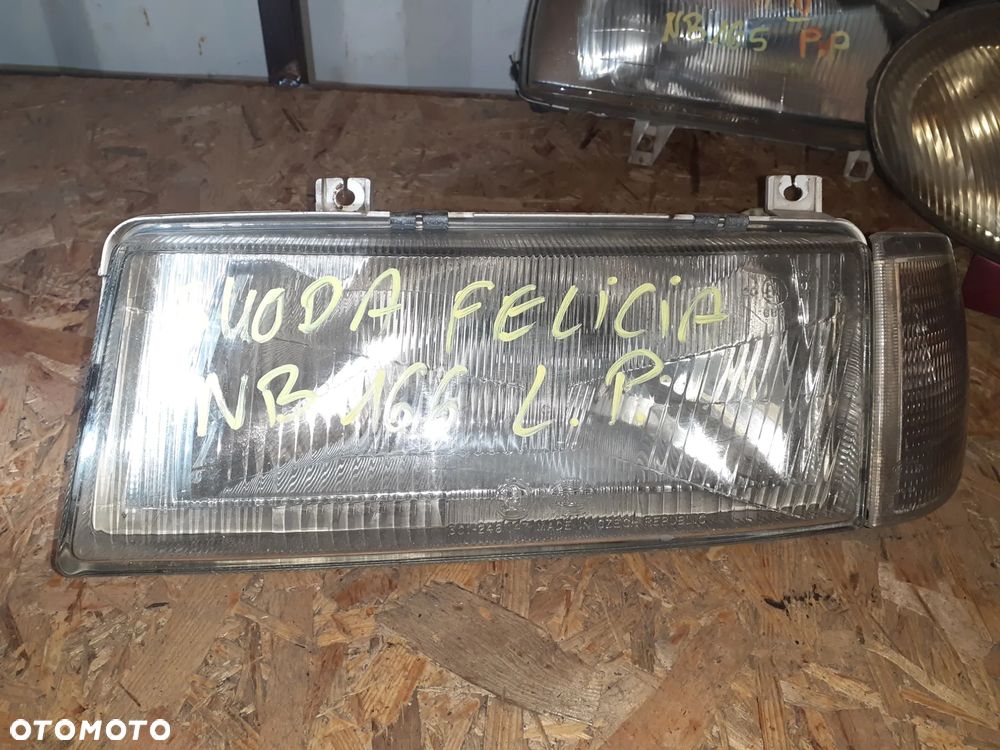 Reflektor LEWY LEWA LAMPA PRZÓD SKODA FELICIA - 1