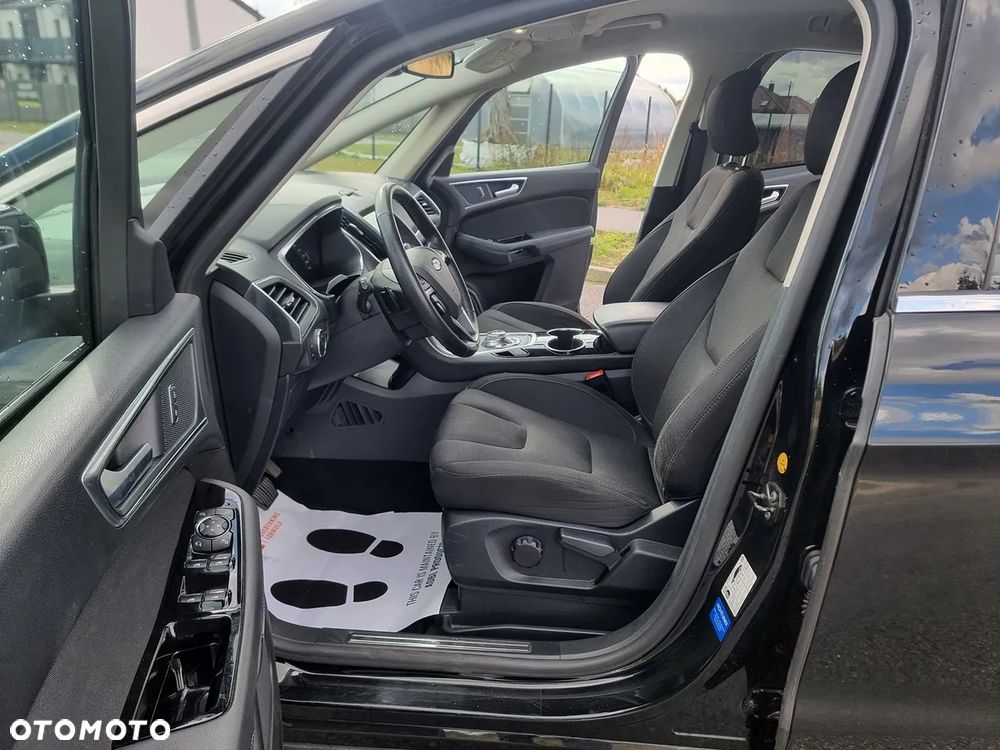 Ford S-Max - 24