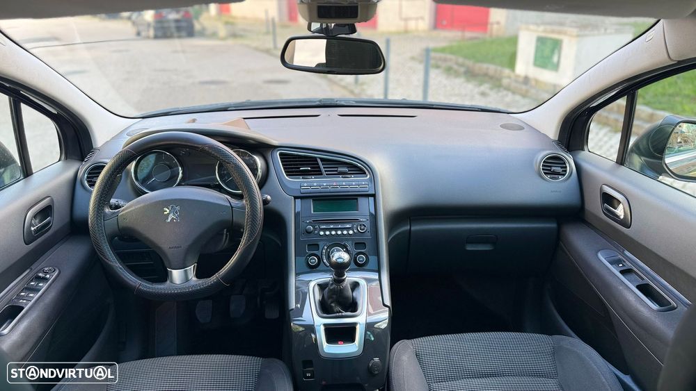 Peugeot 5008 1.6 HDi 7L Allure J17 - 6