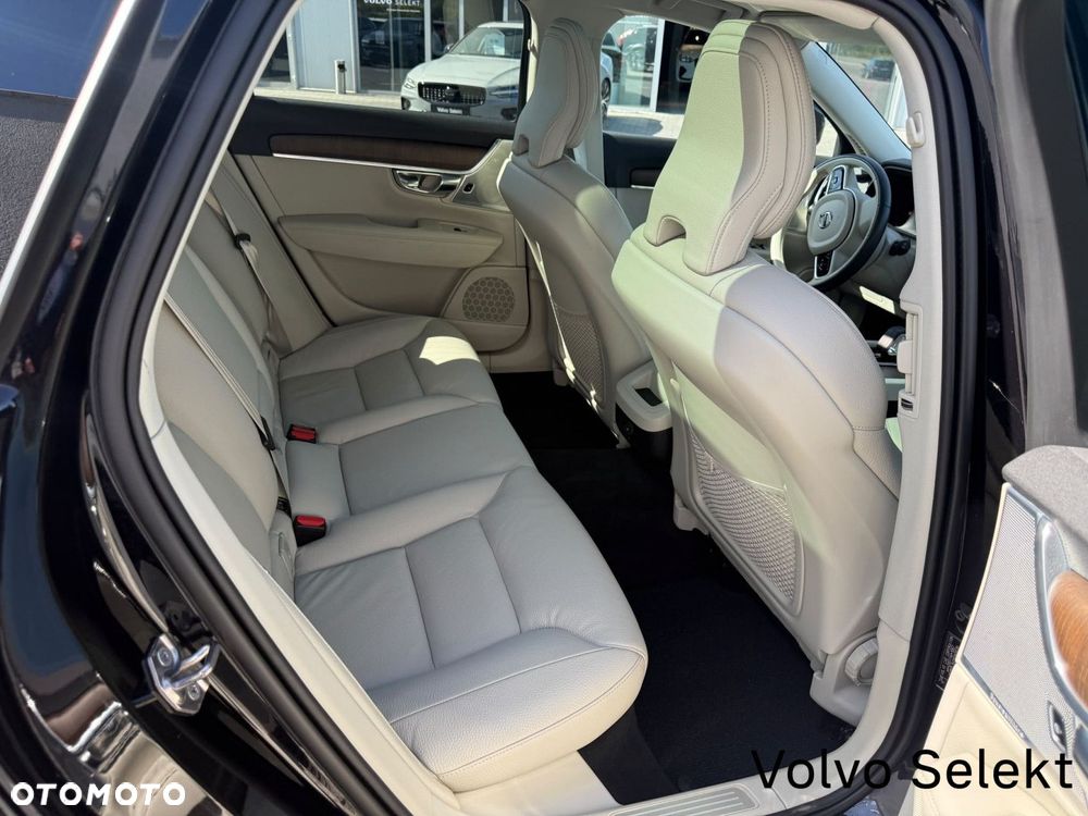 Volvo V90 Cross Country - 31