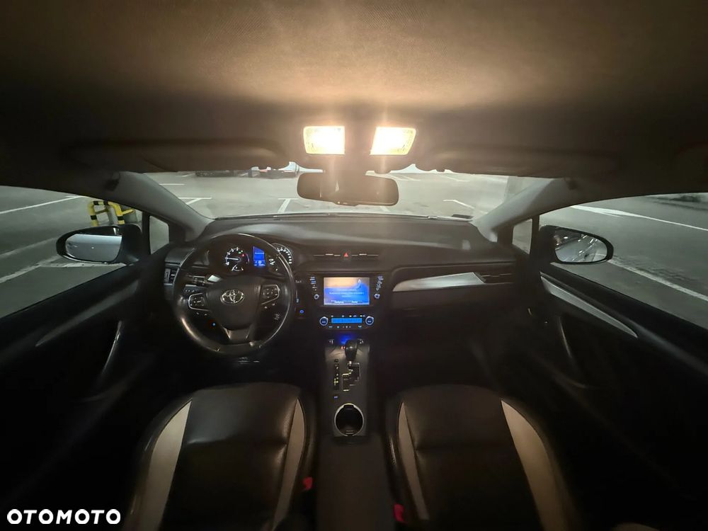 Toyota Avensis 2.0 Premium MS - 6