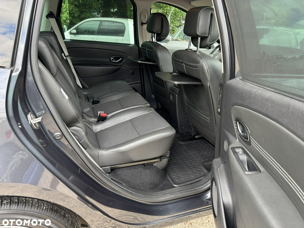 Renault Scenic - 18